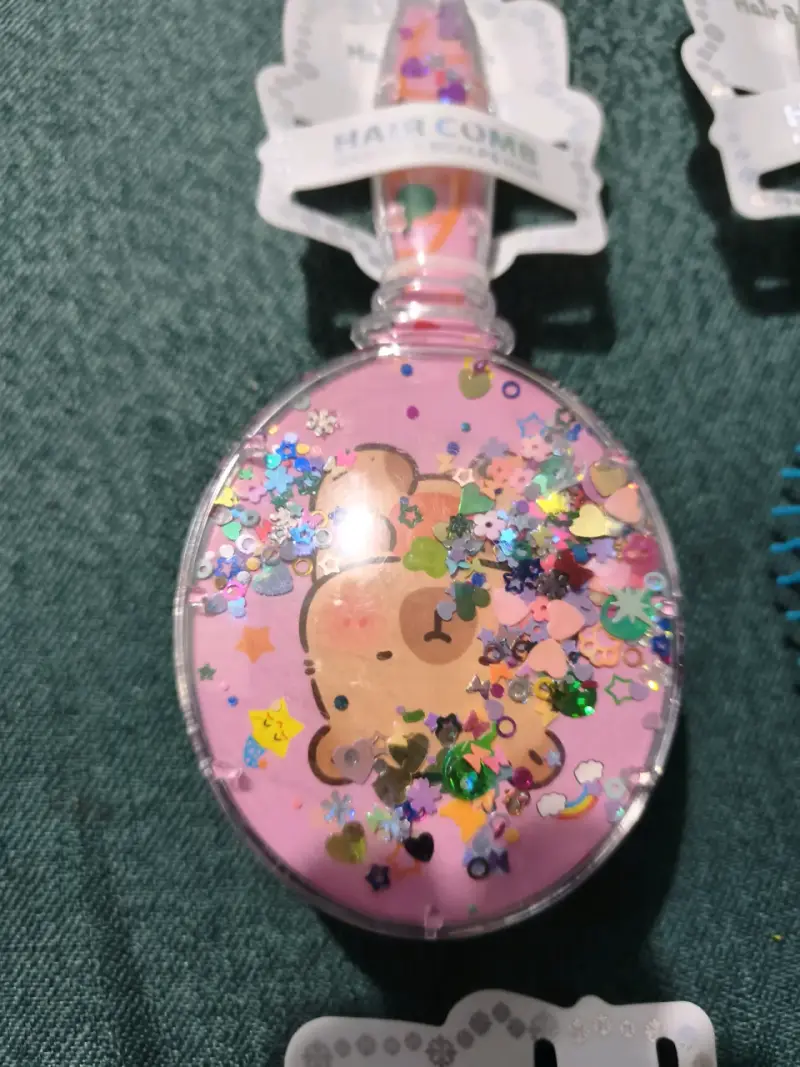 Cepillo de Pelo Infantil con Diseño de capibara