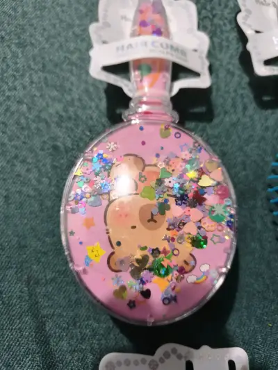 Cepillo de Pelo Infantil con Diseño de capibara - miniatura 1