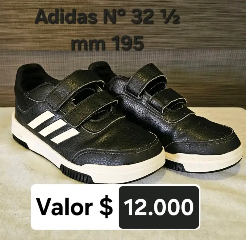 Zapatillas Adidas negras talla 32 ½