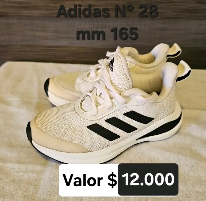 Zapatillas Adidas blancas talla 28 para niños