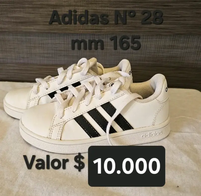Zapatillas Adidas blancas talla 28 para niños