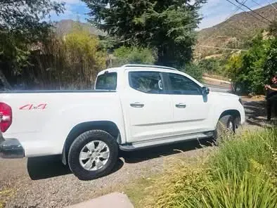 Camioneta Maxus T60 4x4 Blanca en Buen Estado - 3