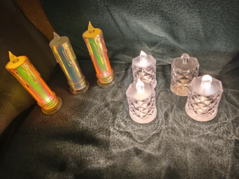Velas LED decorativas multicolor y transparentes - 2