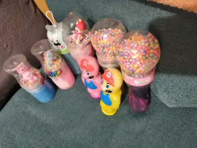 Set de juguetes slime con figuras y bolitas - miniatura 1