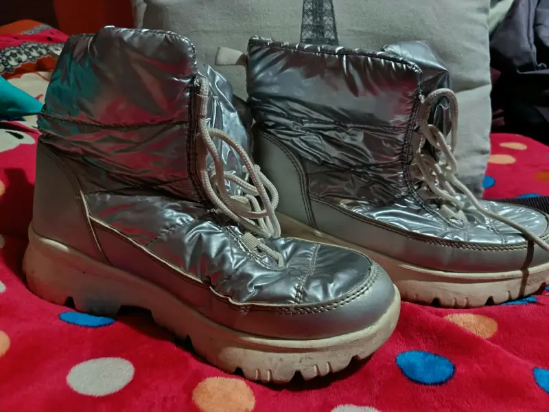 Botas de invierno plateadas para mujer