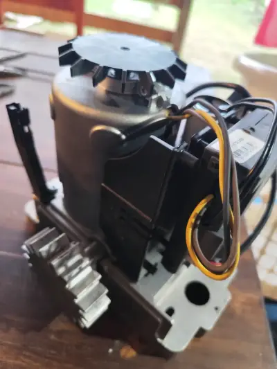 Motor de portón corredizo AstroLock AL550 - miniatura 3