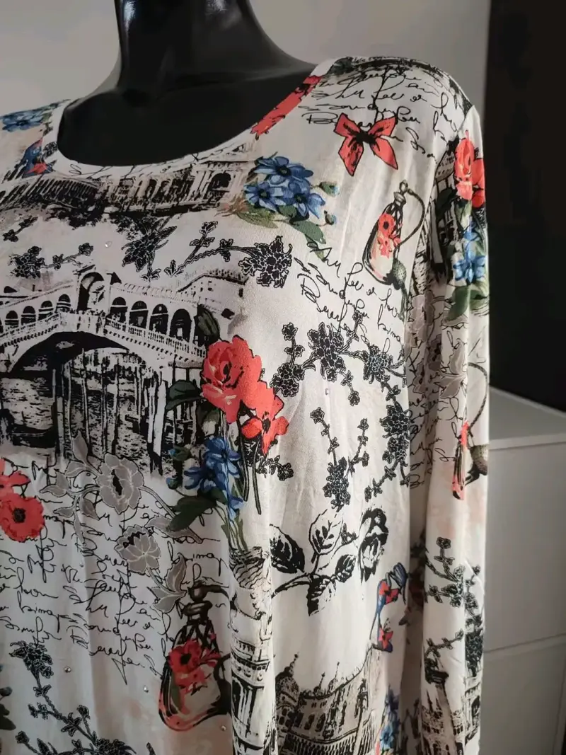 Blusa estampada floral de manga larga - 2