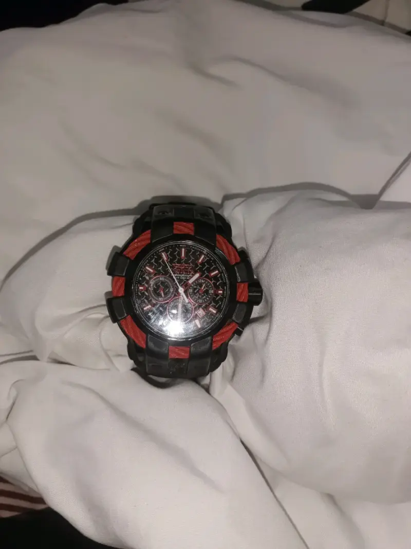 Reloj Invicta Bolt 23869 Negro y Rojo - 8