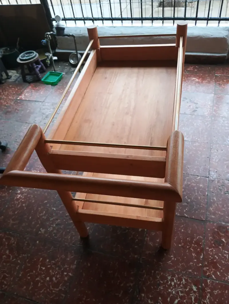 Carro de Madera para Servicio con Ruedas - 1