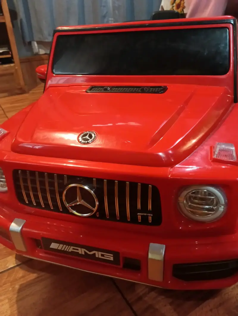 Auto eléctrico para niños Mercedes-Benz rojo - 3