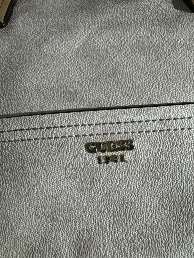 Bolso de mano Guess beige con asas marrones - 5