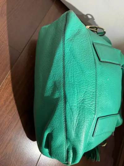 Bolso de cuero verde con correa ajustable - miniatura 5