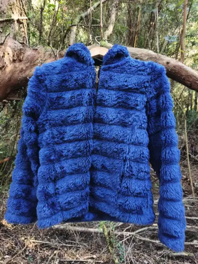 Chaqueta de peluche azul para mujer - miniatura 2