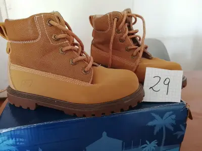 Calzado niño de calidad diferentes numeros - miniatura 1