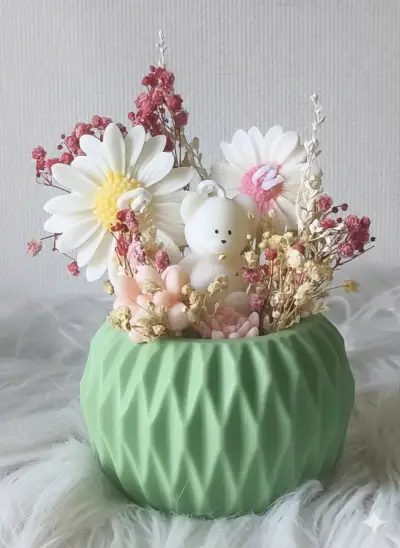 Arreglo Floral Decorativo con Oso y Flores Secas - miniatura 3