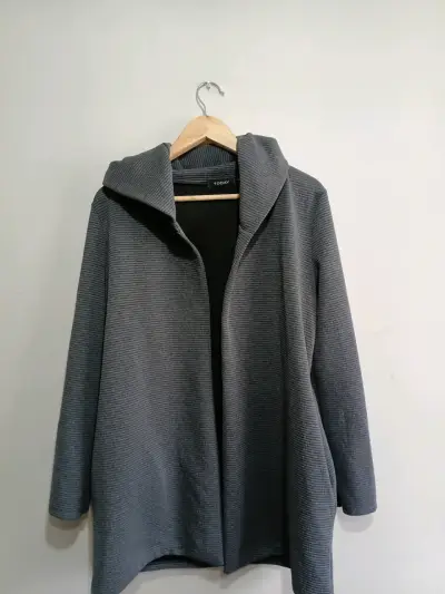 Chaqueta gris con capucha Today talla S - miniatura 1