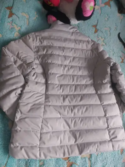Chaqueta acolchada gris para hombre - miniatura 3