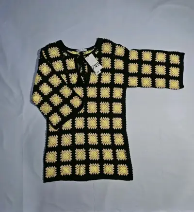 Vestido crochet negro y amarillo Zara - miniatura 1