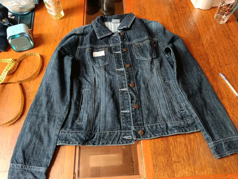 Chaqueta de mezclilla azul para mujer