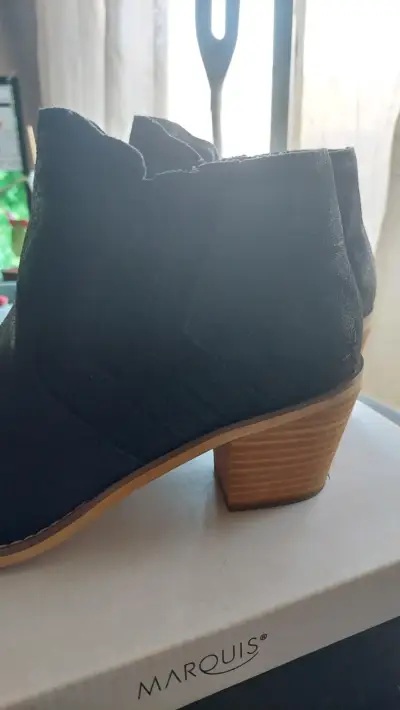 Botines de cuero negro con taco medio - miniatura 2