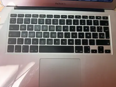 MacBook Air usado en buen estado - miniatura 6