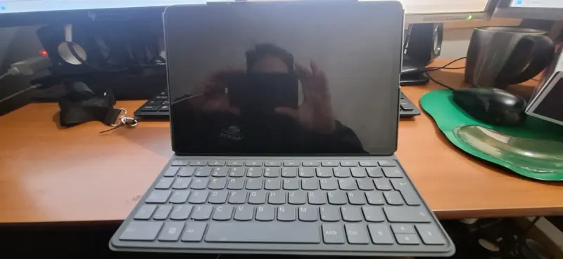 Tablet Lenovo Tab K11 con teclado - 2