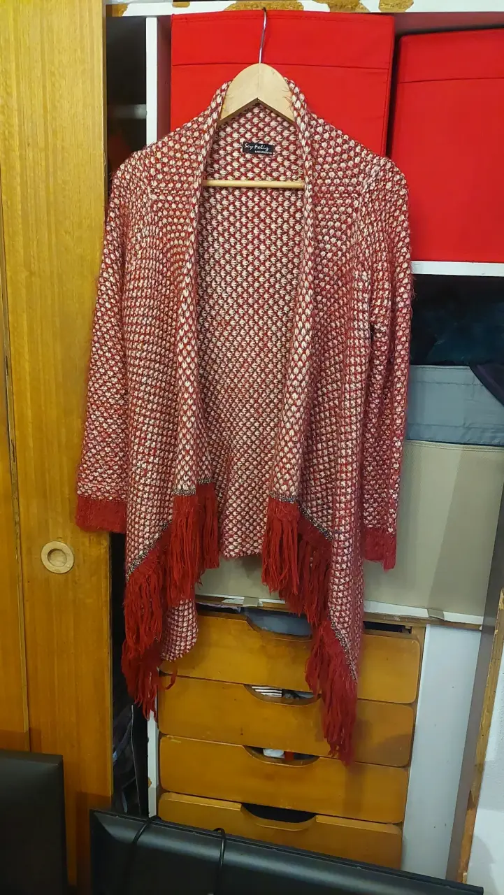 Cardigan rojo con flecos para mujer