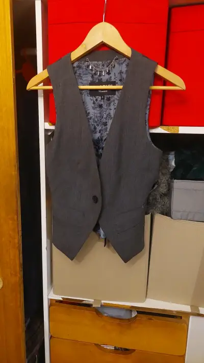 Chaleco de vestir gris para mujer - miniatura 1