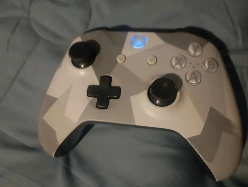 Xbox one S 512gb+2 controles +2 juegos +carg.pilas - 4