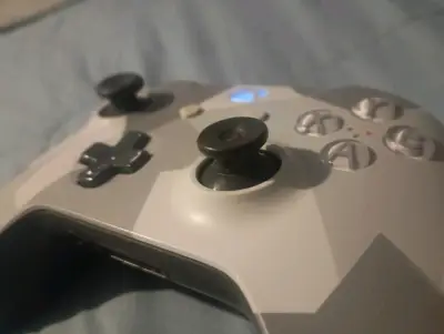 Xbox one S 512gb+2 controles +2 juegos +carg.pilas - miniatura 5
