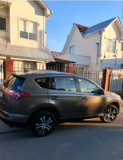 Toyota RAV4 2018 2.0 4x2 en excelente estado - miniatura 5