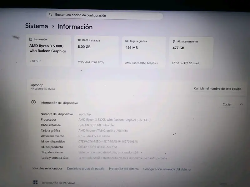 Laptop HP con AMD Ryzen 3  y 8GB RAM - 3