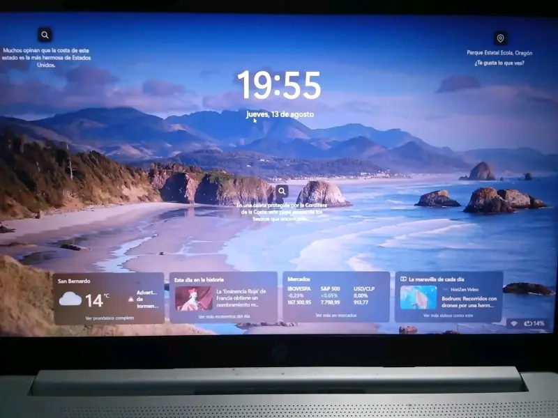 Laptop HP con AMD Ryzen 3  y 8GB RAM - 4