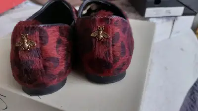 Zapatos planos Alaniz animal print rojo - miniatura 1