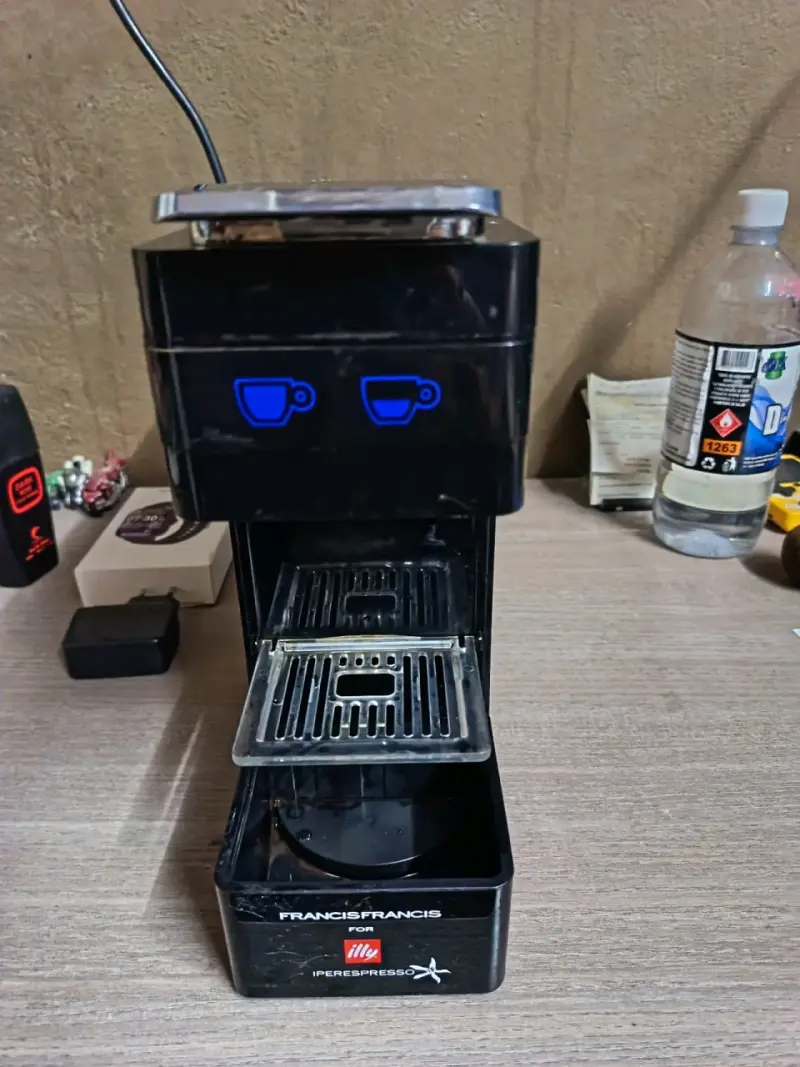 Cafetera  espresso FrancisFrancis para Illy Y3 neg - 3