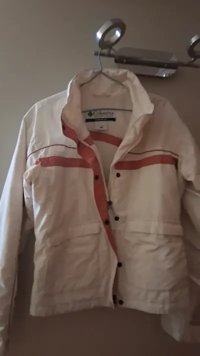 Chaqueta Columbia blanca con detalles rojos - miniatura 1