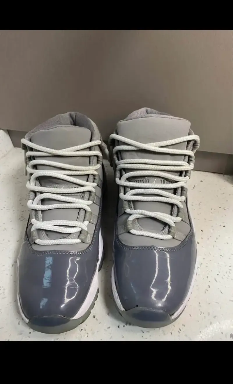 Jordan 11 Cool Grey - 4