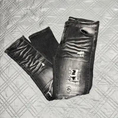 Jeans desgastados de mezclilla gris para hombre - miniatura 1