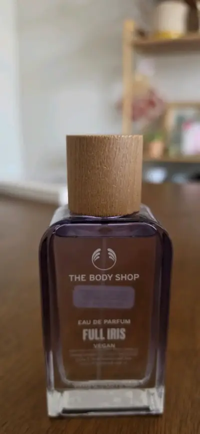 Perfume Eau de Parfum Full Iris The Body Shop - miniatura 2