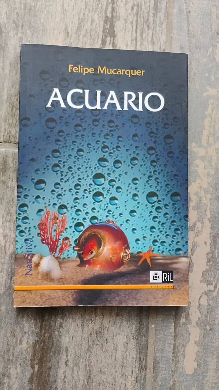 Libro 'Acuario' de Felipe Mucarquér - 1
