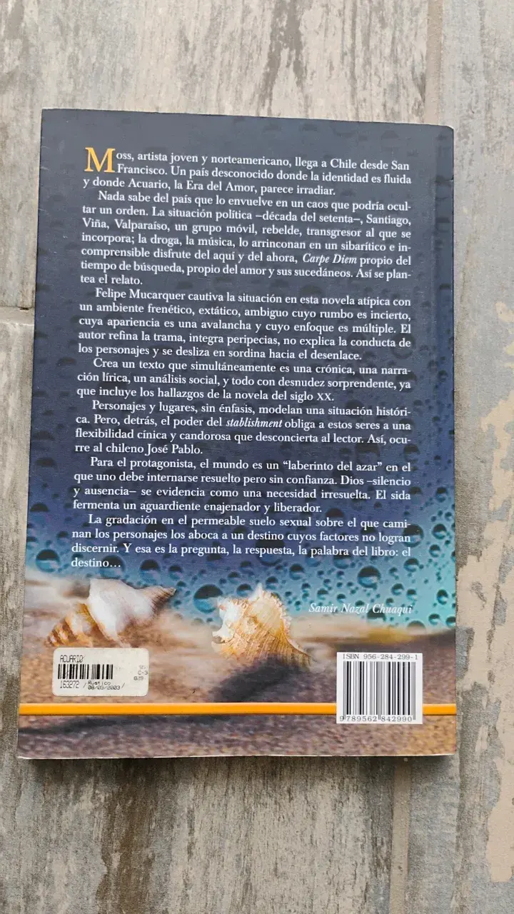 Libro 'Acuario' de Felipe Mucarquér - 2
