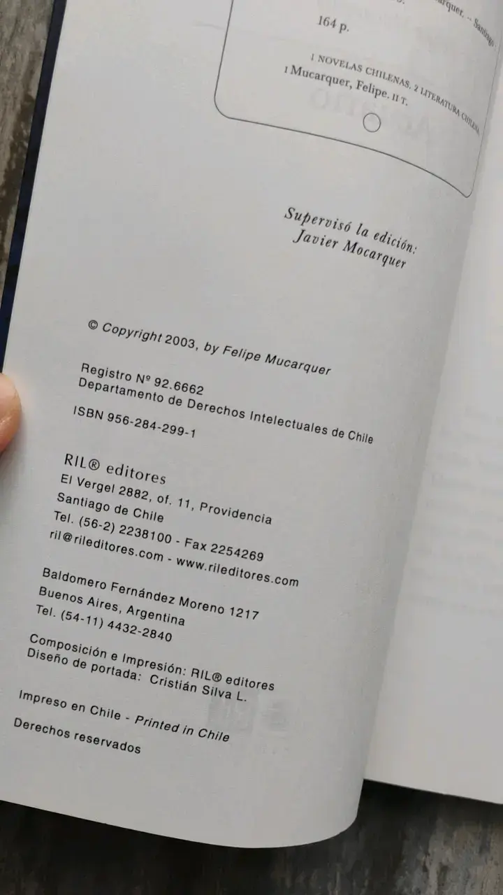 Libro 'Acuario' de Felipe Mucarquér - 3