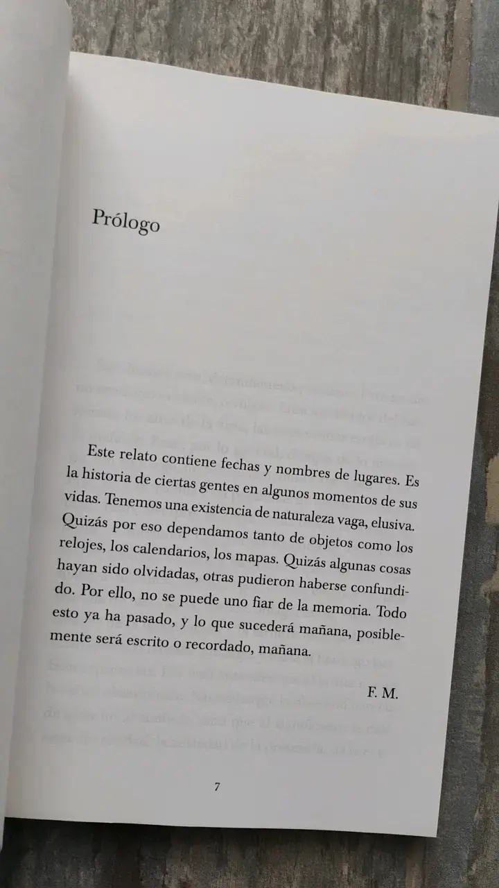 Libro 'Acuario' de Felipe Mucarquér - 4