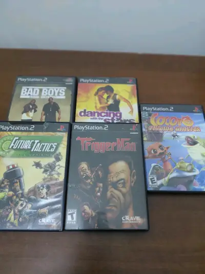 Lote de Juegos PlayStation 2 con Manuales - miniatura 1