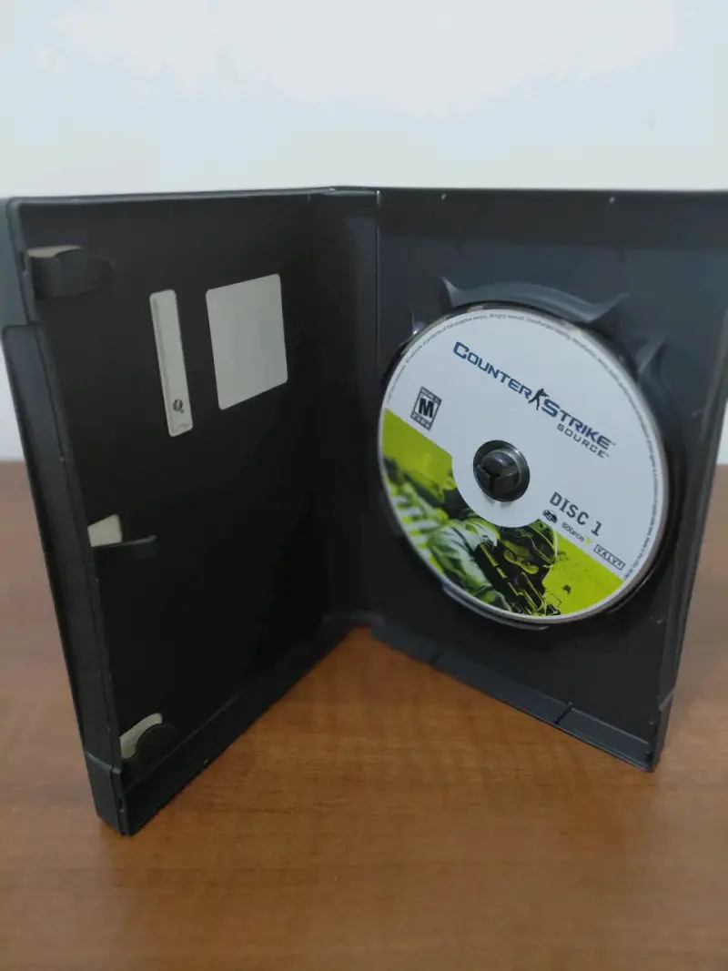 Juego Counter-Strike: Source para PC con discos - 3