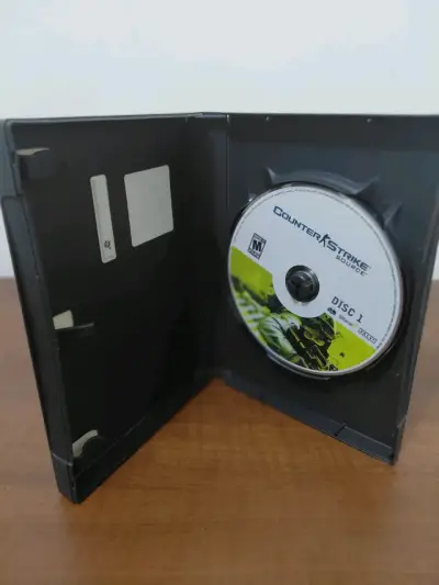 Juego Counter-Strike: Source para PC con discos - miniatura 3