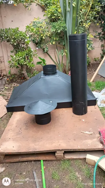 Campana extractora de humo negra para quincho - miniatura 3