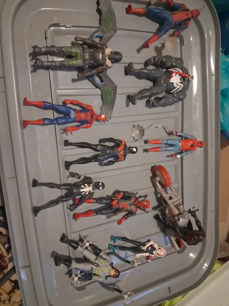 Colección de figuras de acción de superhéroes - 3