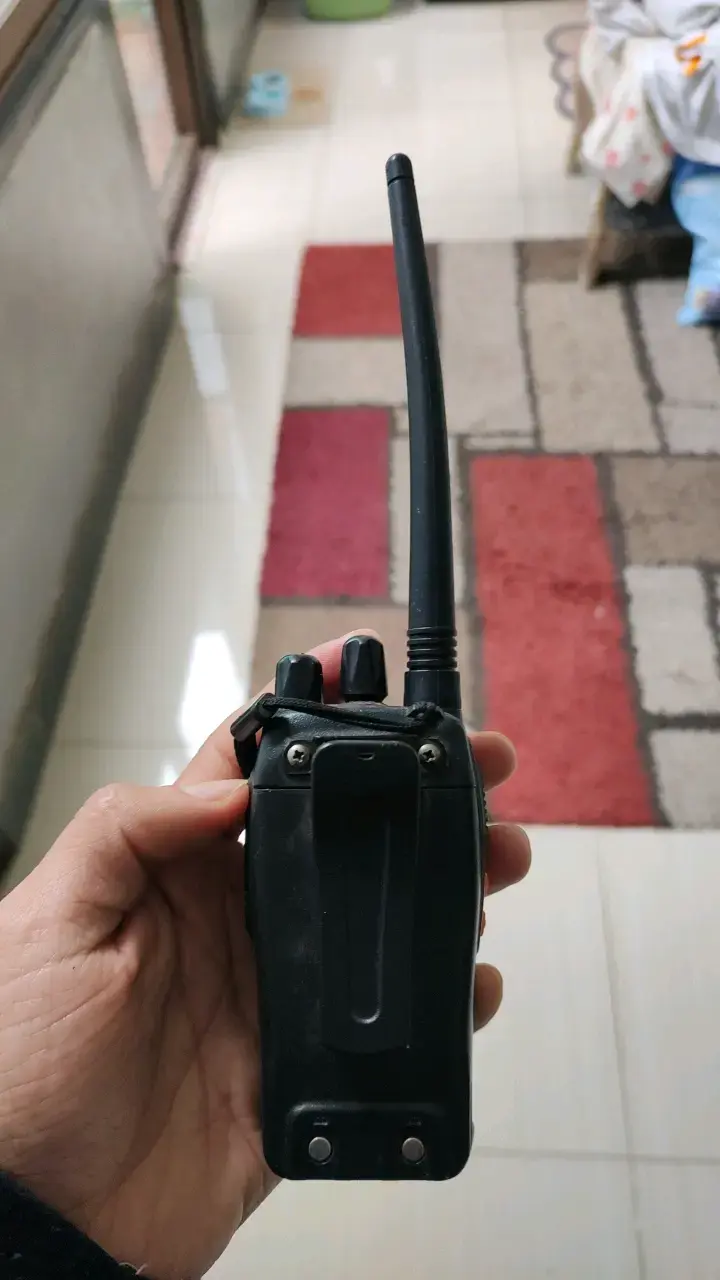 Radio portátil Baofeng BF-666S con antena - 2