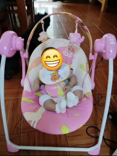 Silla Mecedora Bebesit Rosa para Bebé - miniatura 1